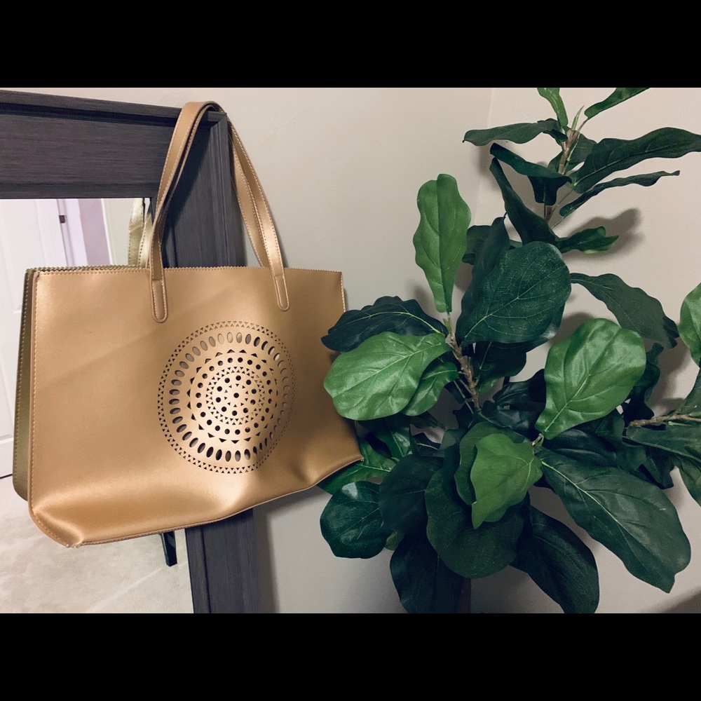 NWOT neiman marcus- beach bag